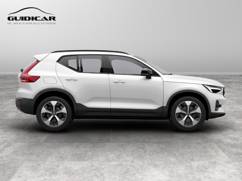 GuidiCar - VOLVO XC40 1 XC40 ULTIMATE DARK B3 AUT Nuovo