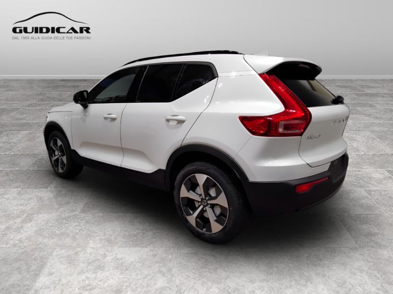 GuidiCar - VOLVO XC40 1 XC40 ULTIMATE DARK B3 AUT Nuovo