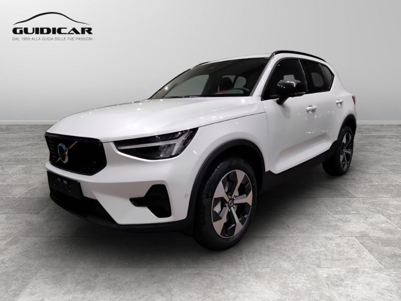 GuidiCar - VOLVO XC40 1 XC40 ULTIMATE DARK B3 AUT Nuovo