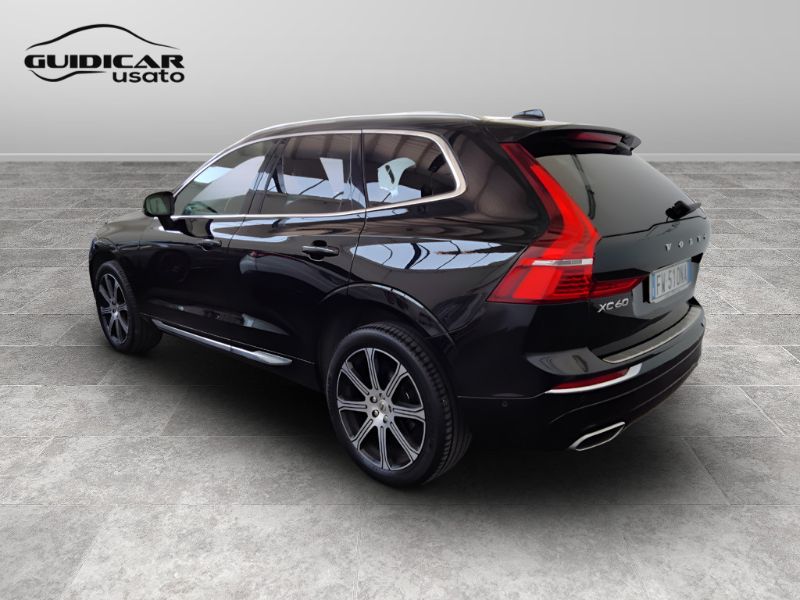 GuidiCar - VOLVO XC60 (2017--->) 2019 XC60 (2017-->) - XC60 D4 AWD Geartronic Inscription Usato