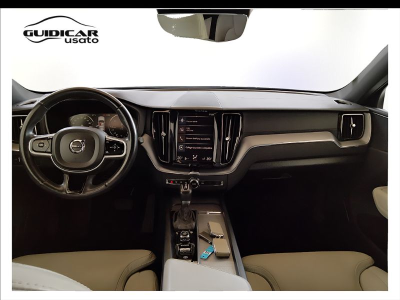 GuidiCar - VOLVO XC60 (2017--->) 2019 XC60 (2017-->) - XC60 D4 AWD Geartronic Inscription Usato