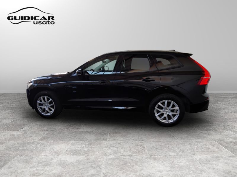 GuidiCar - VOLVO XC60 II 2018 2019 XC60 2.0 D4 Momentum my20 Usato