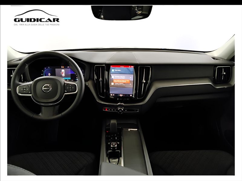 GuidiCar - VOLVO N.XC60 1 XC60 2.0 b4 Core auto Nuovo