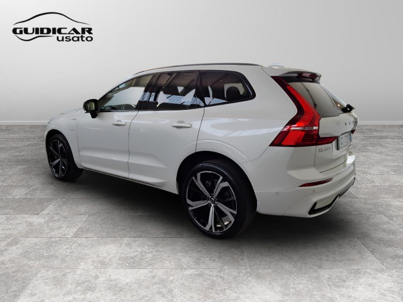 GuidiCar - VOLVO XC60 II 2022 2024 XC60 2.0 t6 recharge phev obc 6,4kW Ultimate Dark awd auto Aziendale