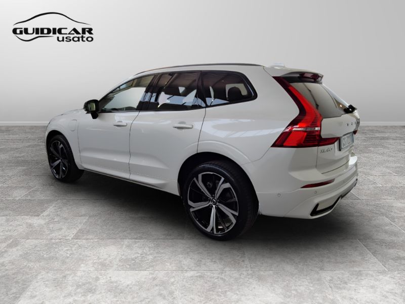 GuidiCar - VOLVO XC60 2024 XC60 2.0 t6 recharge phev obc 6,4kW Ultimate Dark awd auto Aziendale