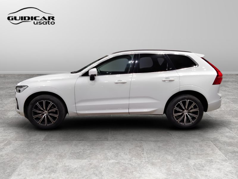 GuidiCar - VOLVO XC60 2021 XC60 N1 2.0 B4 d Momentum auto my22 Usato