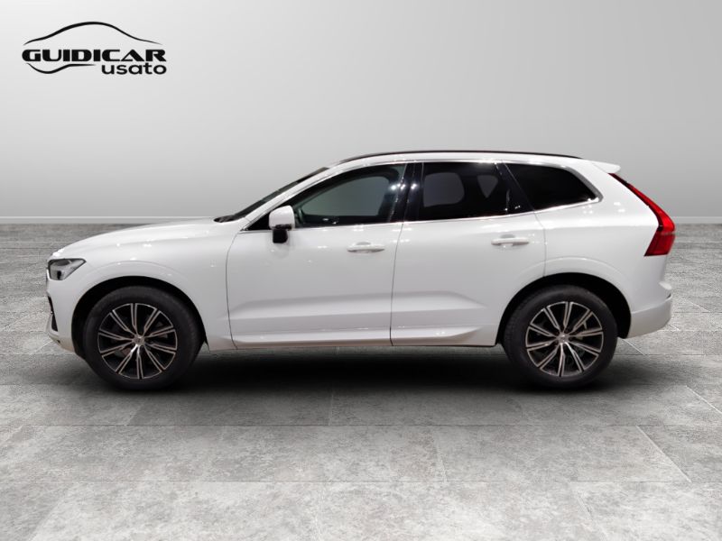 GuidiCar - VOLVO XC60 2021 XC60 N1 2.0 B4 d Momentum auto my22 Usato