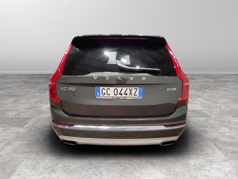 GuidiCar - VOLVO XC90 (2014--->) 2021 XC90 (2014-->) - XC90 B5 (d) AWD Geartronic 7 posti Inscript Usato