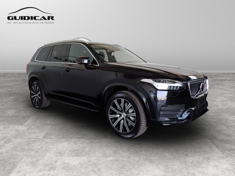 GuidiCar - VOLVO N.XC90 1 XC90 2.0 b5 Core awd 7p.ti auto Nuovo