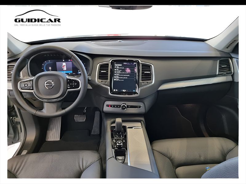 GuidiCar - VOLVO N.XC90 1 XC90 2.0 b5 Core awd 7p.ti auto Nuovo