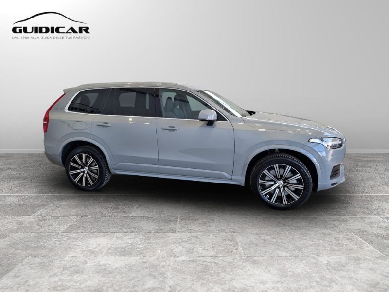 GuidiCar - VOLVO N.XC90 1 XC90 2.0 b5 Core awd 7p.ti auto Nuovo